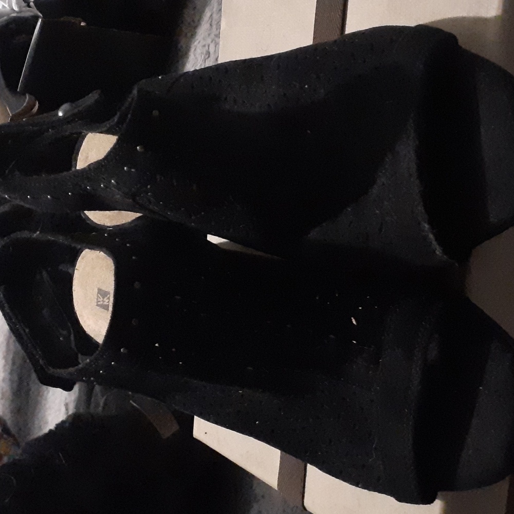 Low heels